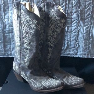 Corral women’s western boots size 8